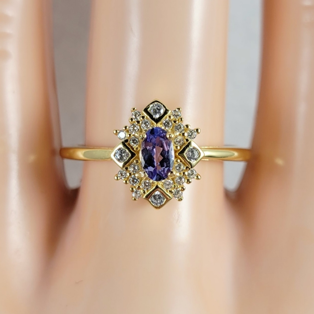 Antique Style 1/4ct Natural Tanzanite Ring - Picture 7 of 16